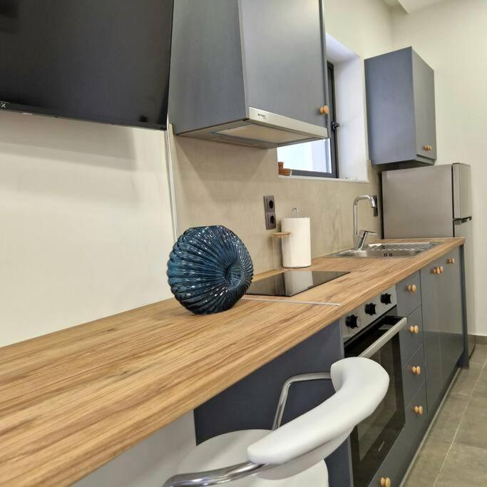 Farisma - Bright And Central Apt In Kalamata Luaran gambar