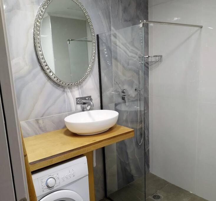Farisma - Bright And Central Apt In Kalamata Luaran gambar